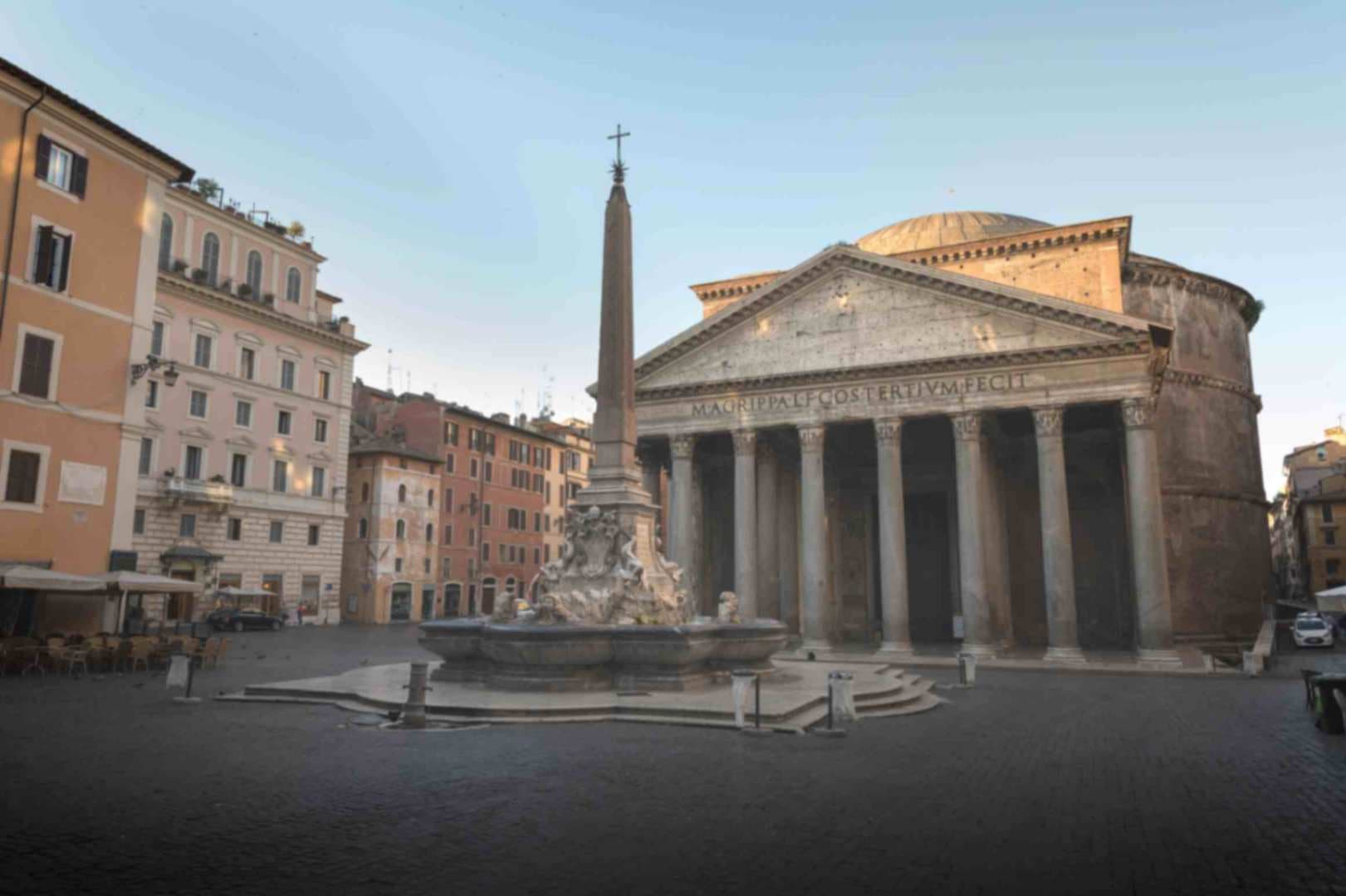Roman Pantheon and Obelisk Fountain