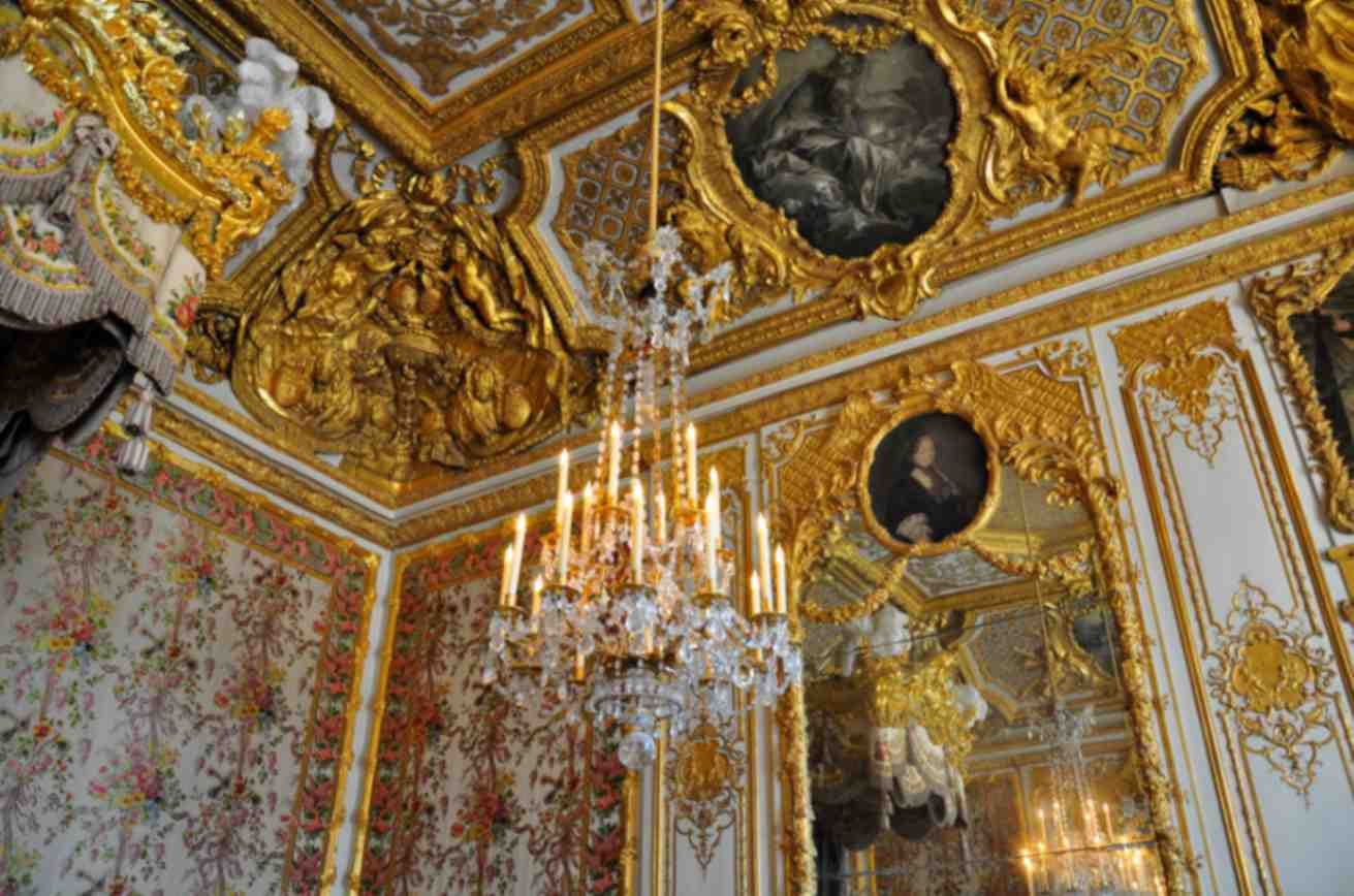 Versailles Monarchy Gold Chandeliers
